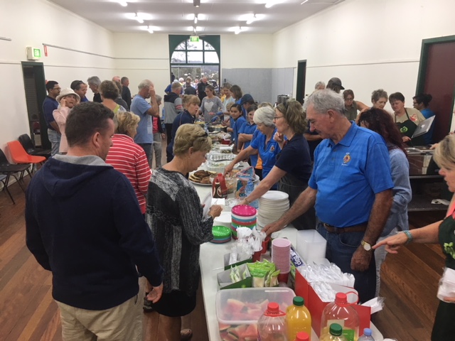 Mealtime for hundreds at the Bega Showground. Photo: Ian Campbell.