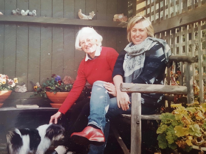 Sarah Hyles (right) and her mother Margaret Pavitt.