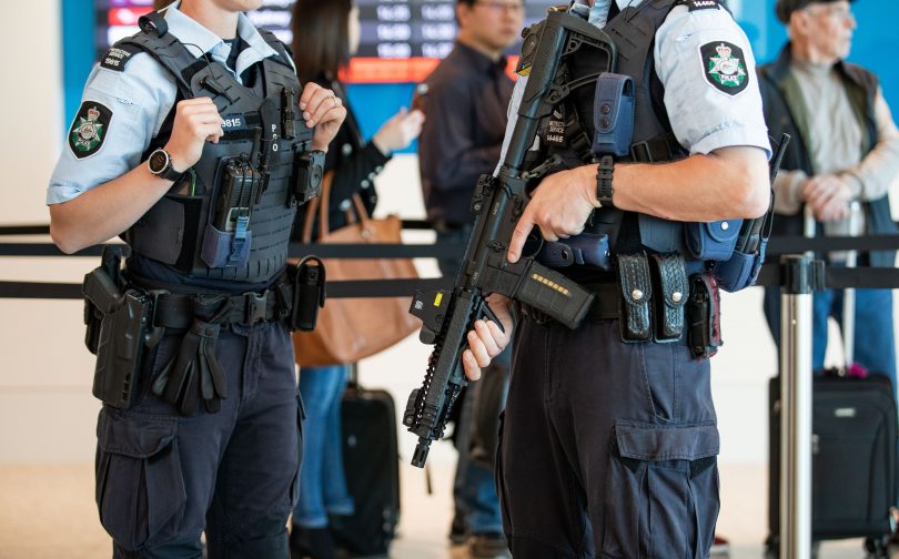 Police armed with short-barrelled rifles