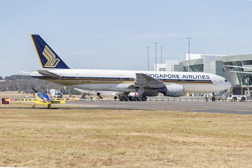 A Singapore Airlines flight at Canberra Airport