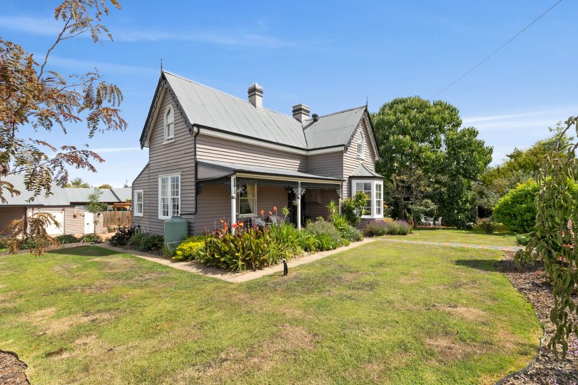 The extroardinarily beautiful Victorian cottage which is fully renovated.