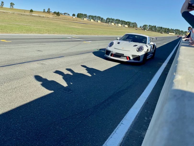 Porsche racing at Wakefield Park Raceway