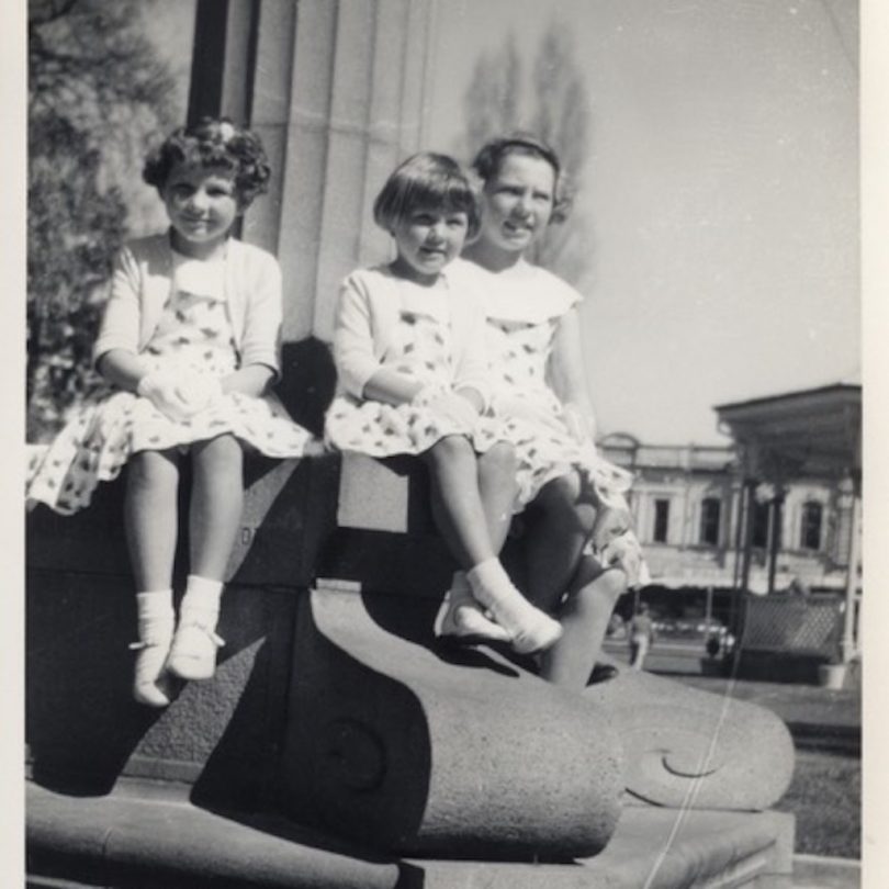 Veronika, Luba and Nadia Koschenow at Belmore Park in Goulburn around 1962