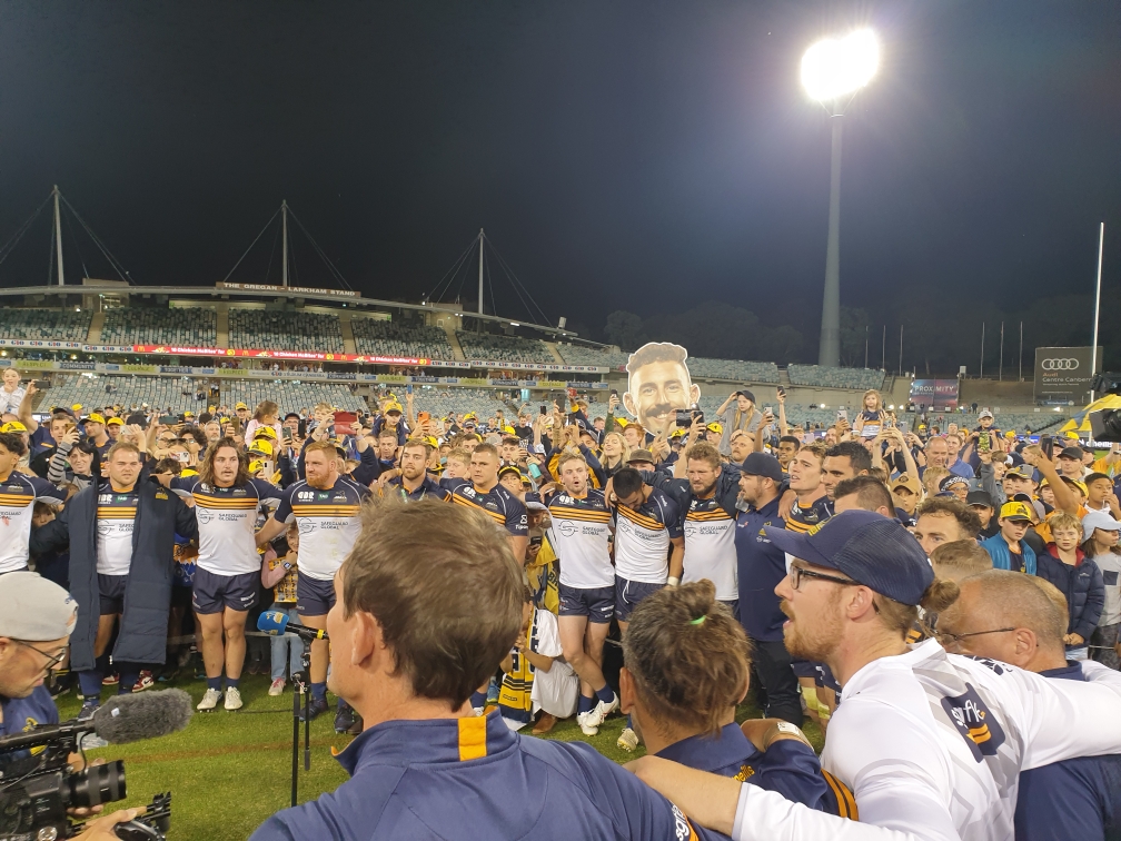 The ACT Brumbies in full song.