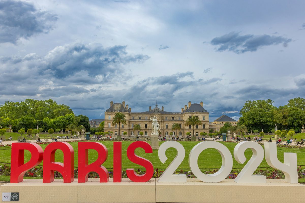 The spectacular backdrop of Paris for the 2024 Olympics. Photo: Solen Feyissa on Unsplash.