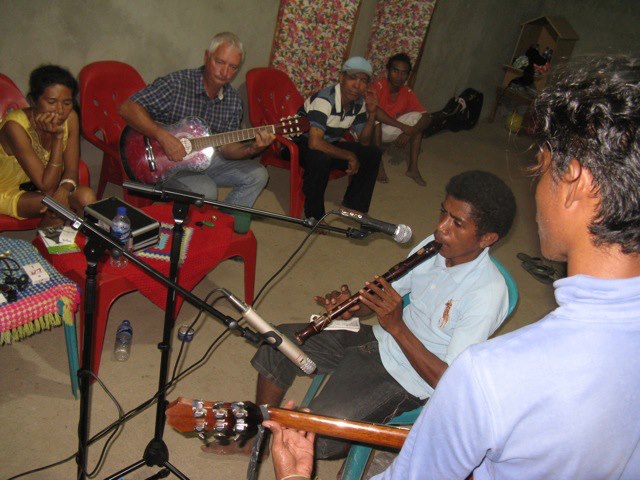 Dave Crowden teaching and learning in Timor Leste. Source BVATL
