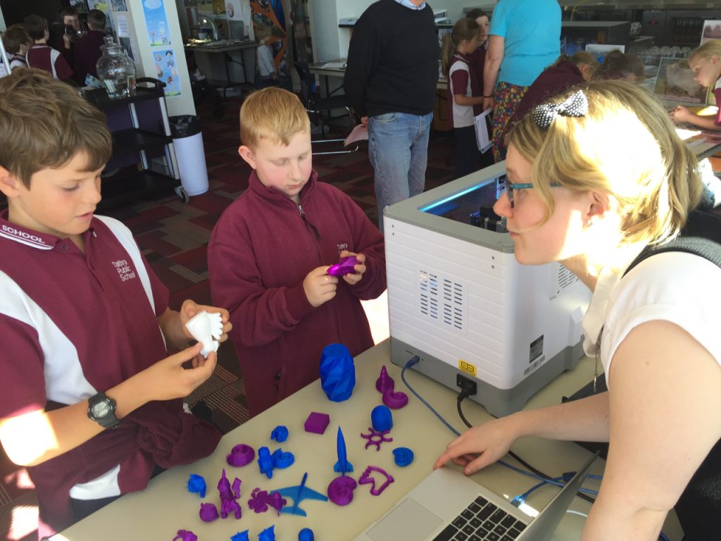 Kids from Tathra Primary School experience 3D printing. Photo: Supplied.