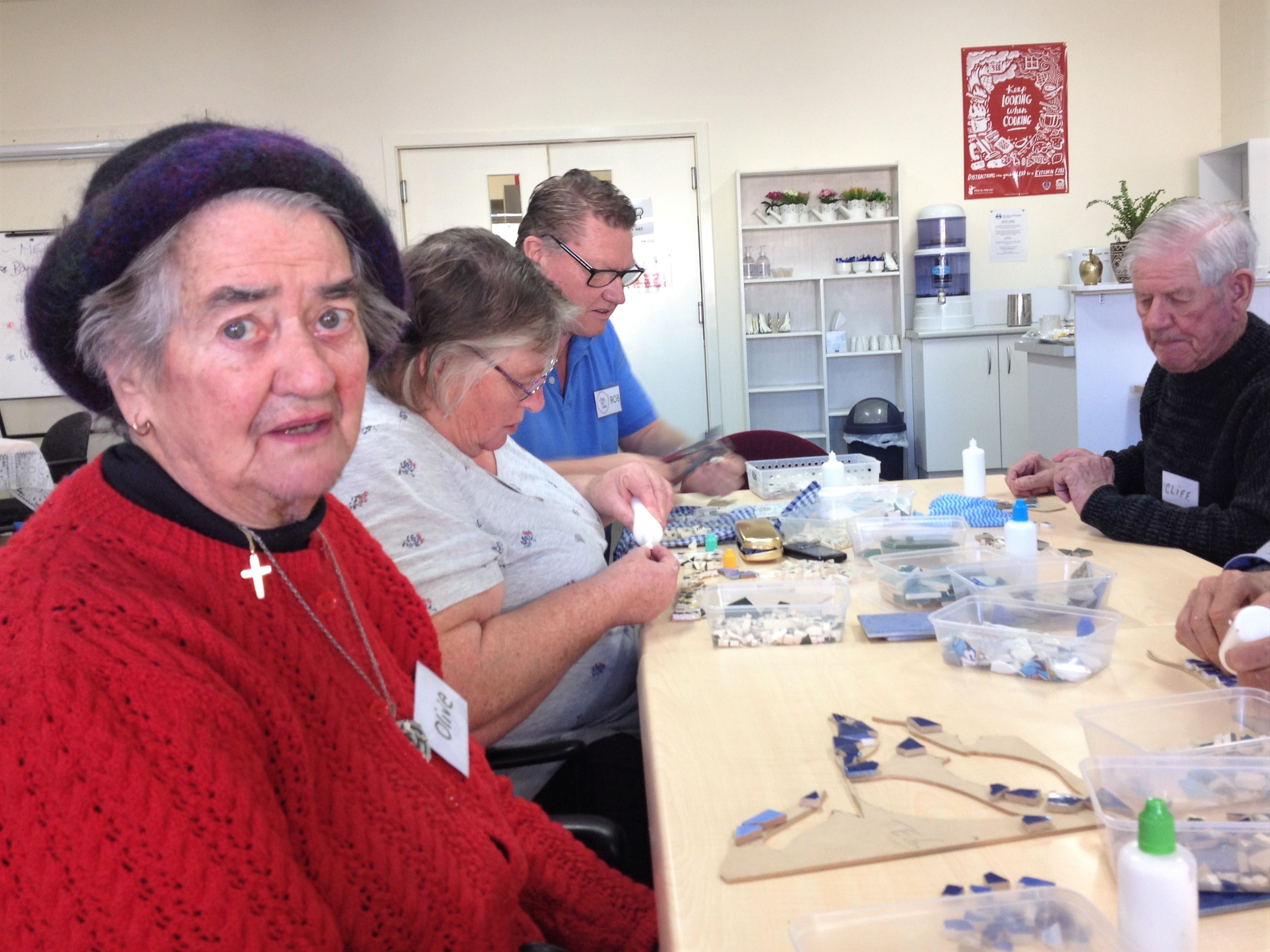 Gypsy Soul Studio provides mosaic fun for Bega Valley Meals On Wheels