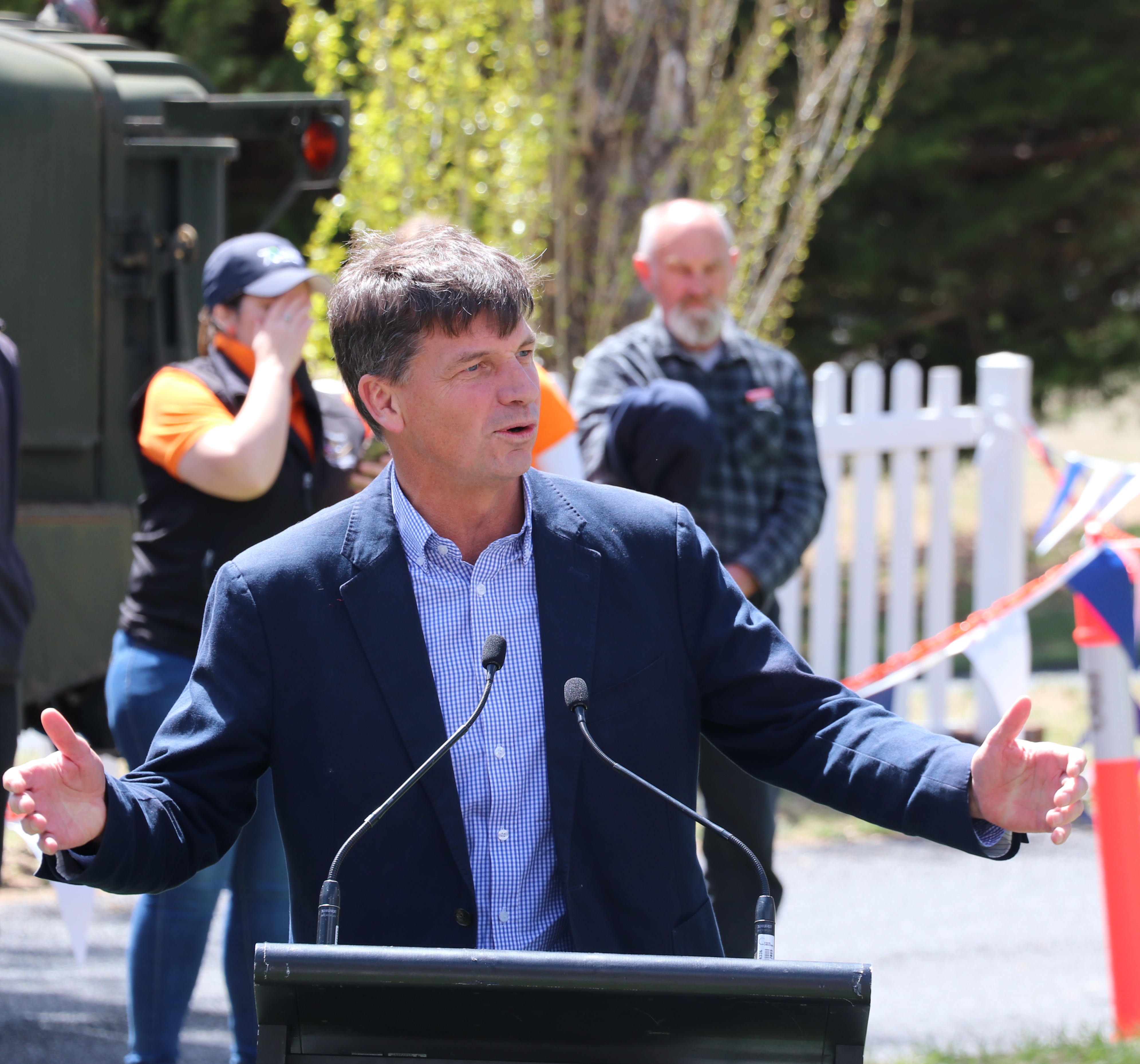 Campaign to oust Angus Taylor gains momentum