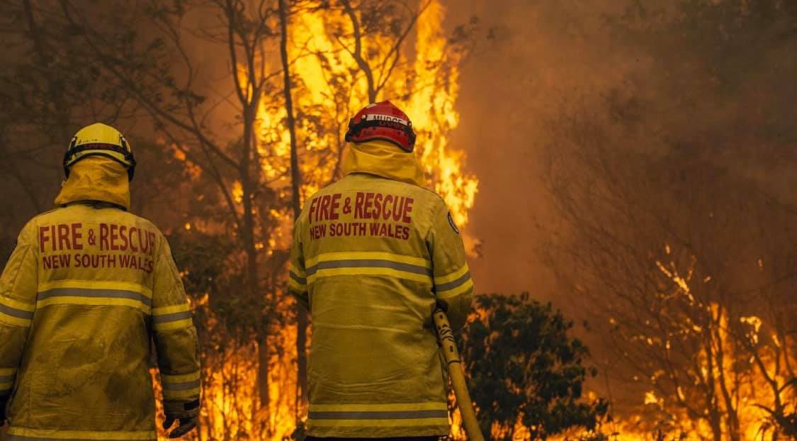 Federal Government to compensate firefighters as South East blazes continue