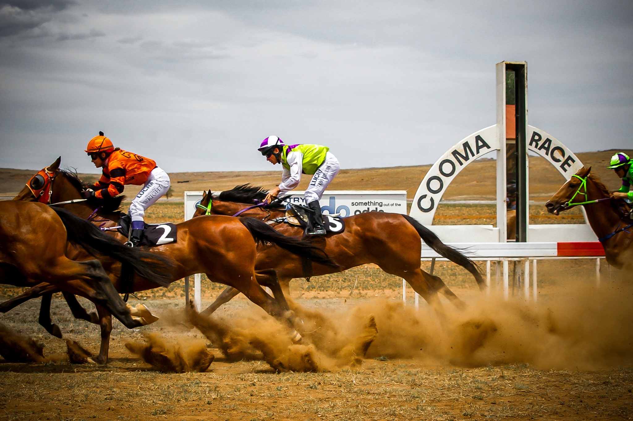 Cooma Monaro Race Club receives almost $110k in government funding for new racecourse sheds