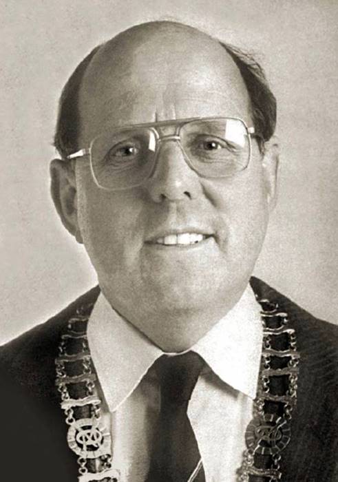 Former Queanbeyan mayor and doctor remembered for visionary approach