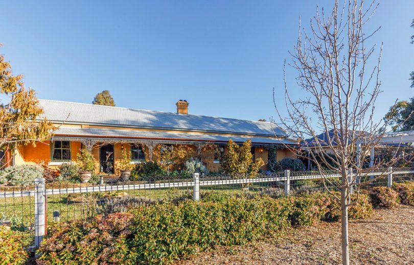 Exterior of 'Thornleigh' homestead at Bungendore.