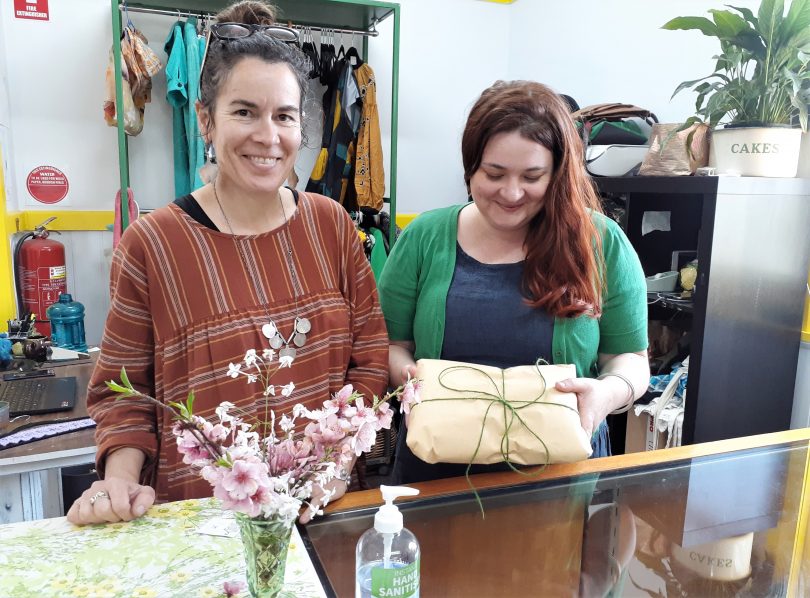 Gabrielle McGrath (left) and Krystina Kasprzak behind the counter at Green Queen in Bega.