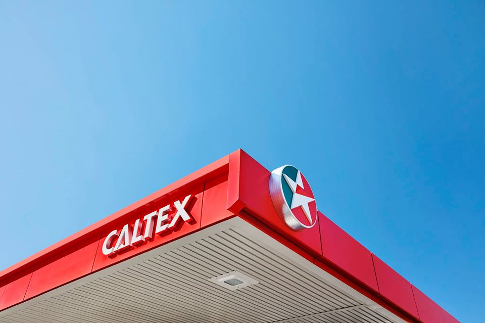Caltex attendant threatened with a knife during armed robbery