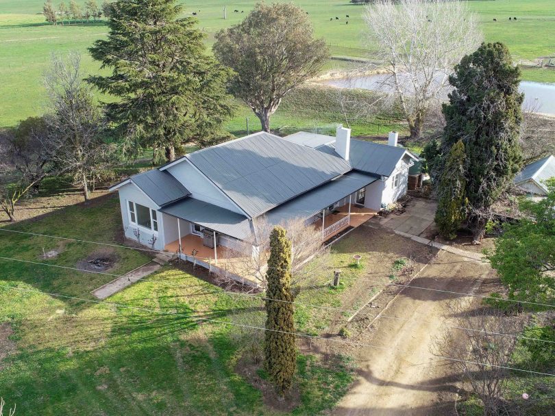 Aerial view of 'Tannoch Brae' homestead.