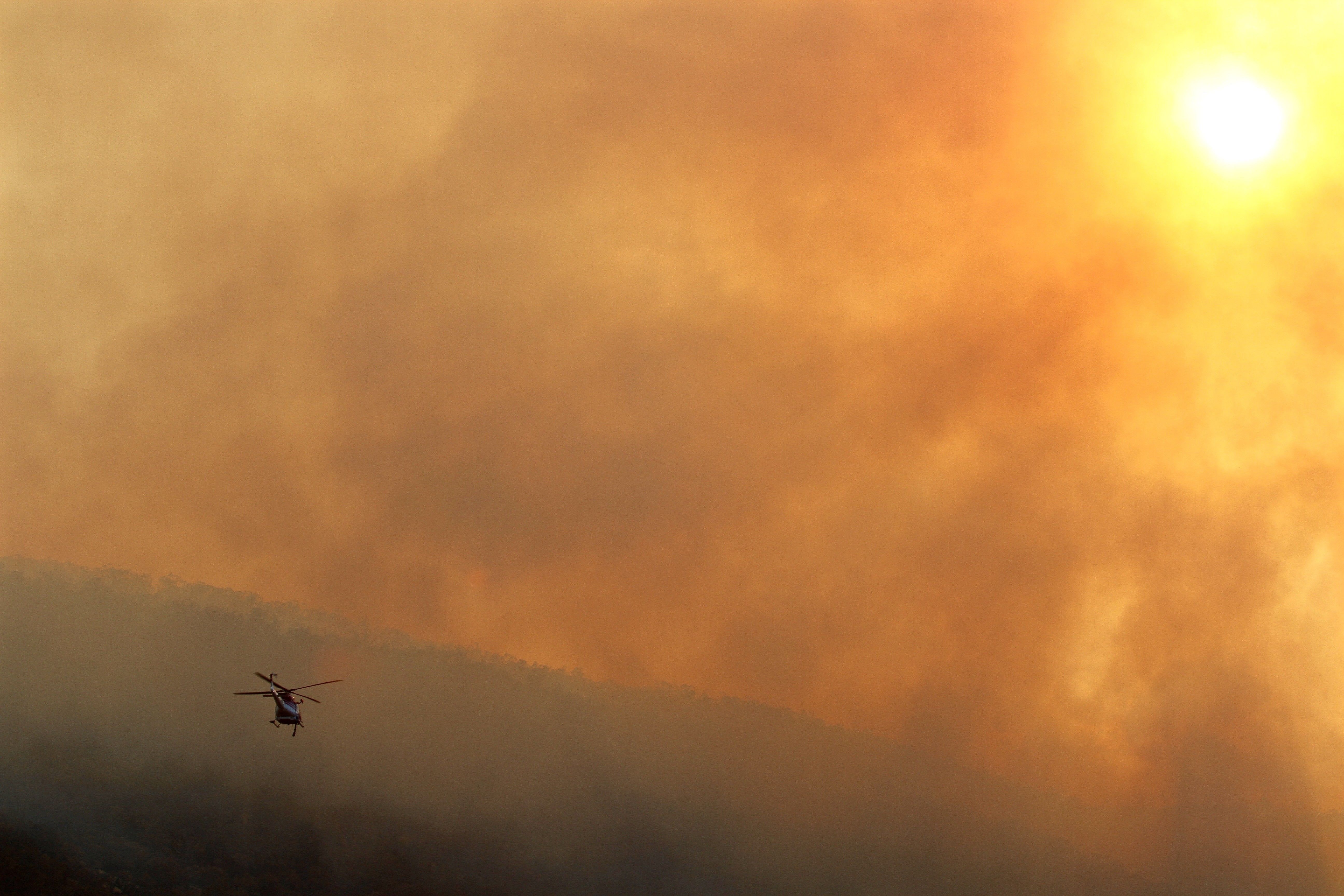 Orroral Valley fire inquiry to likely focus on Army helicopter's operation and actions of its crew
