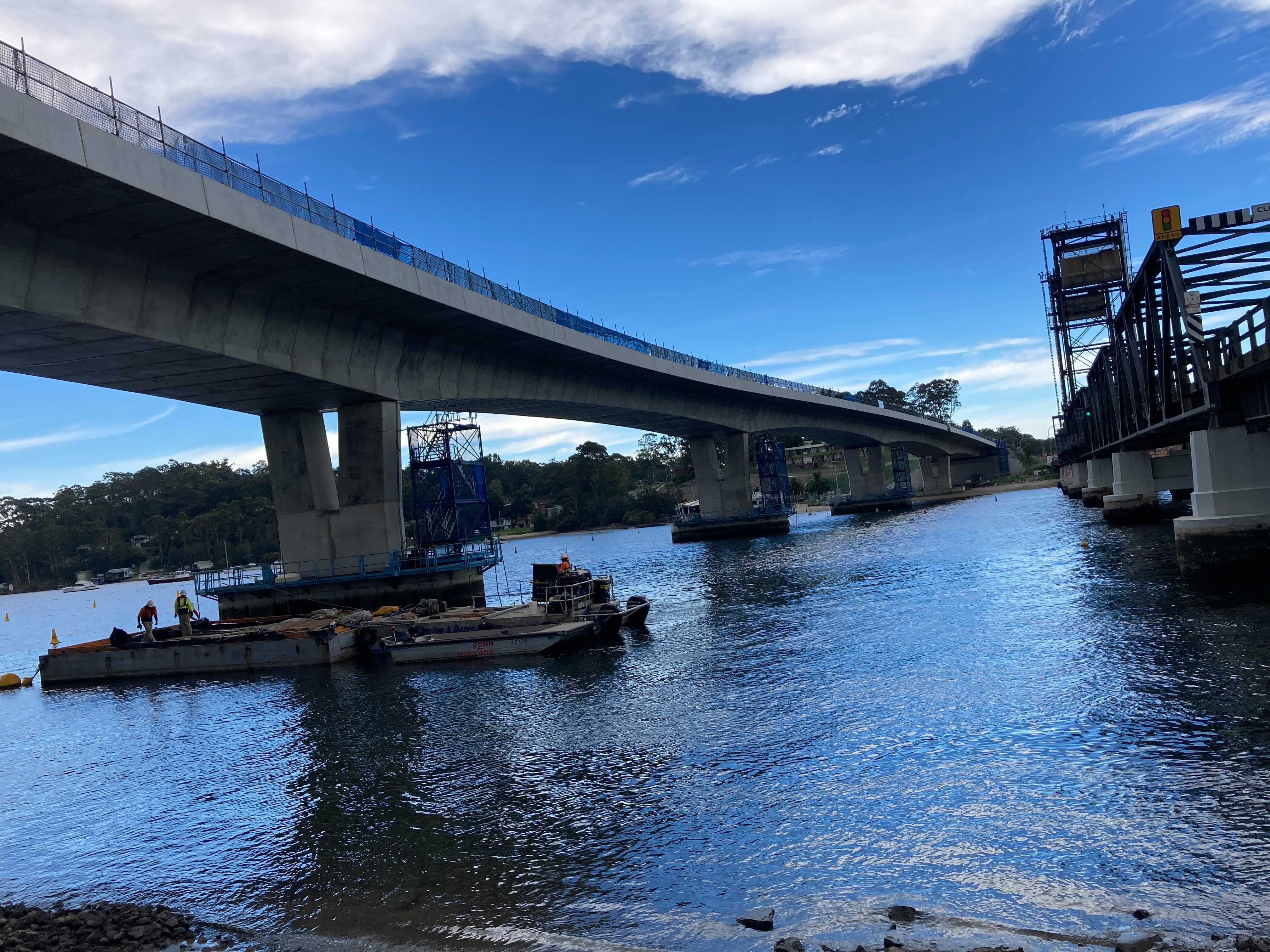 All lanes of new Batemans Bay bridge unlikely to be open for some time