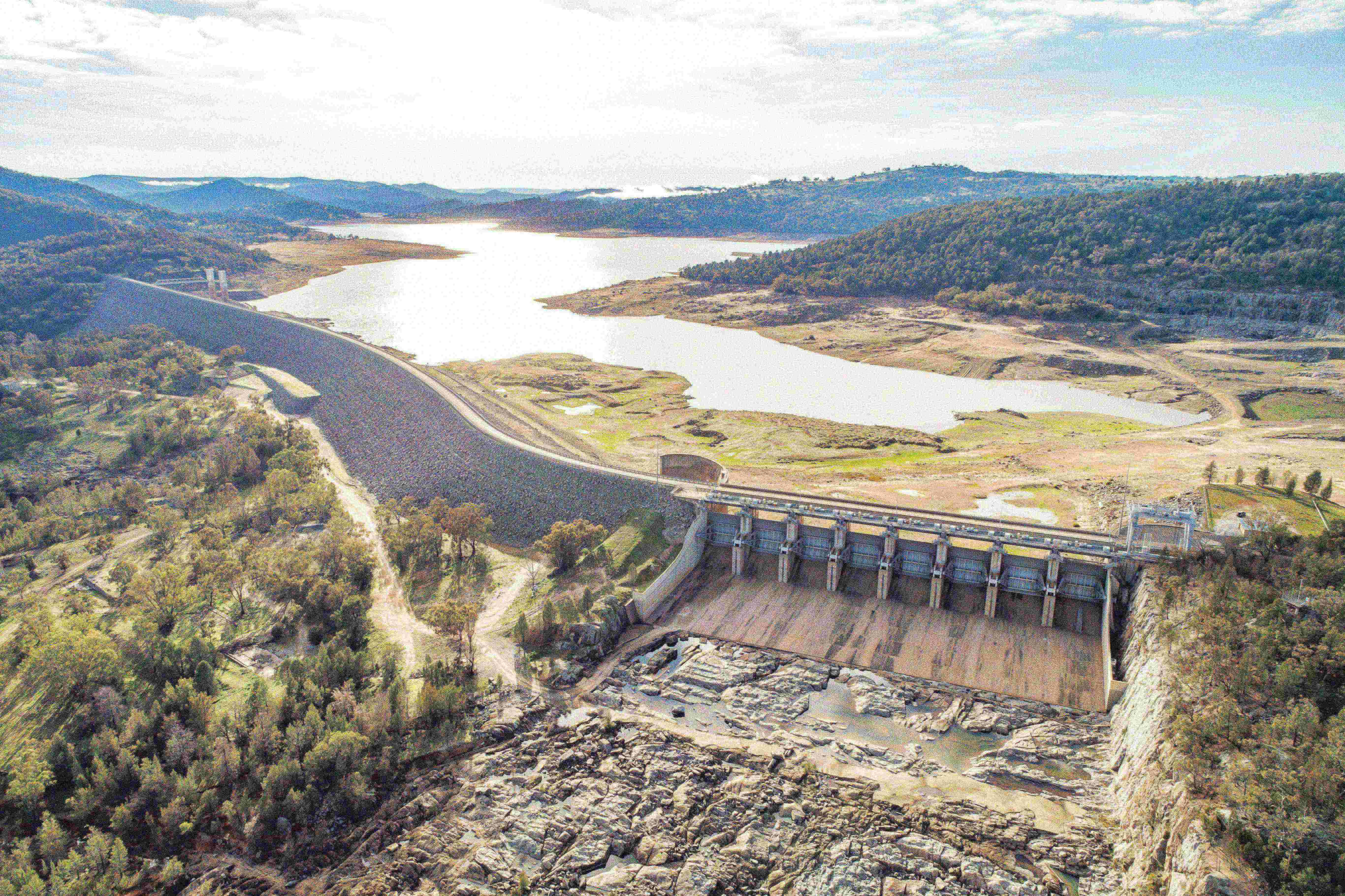 Wyangala Dam raising to swallow generations of land, and locals say it won't work