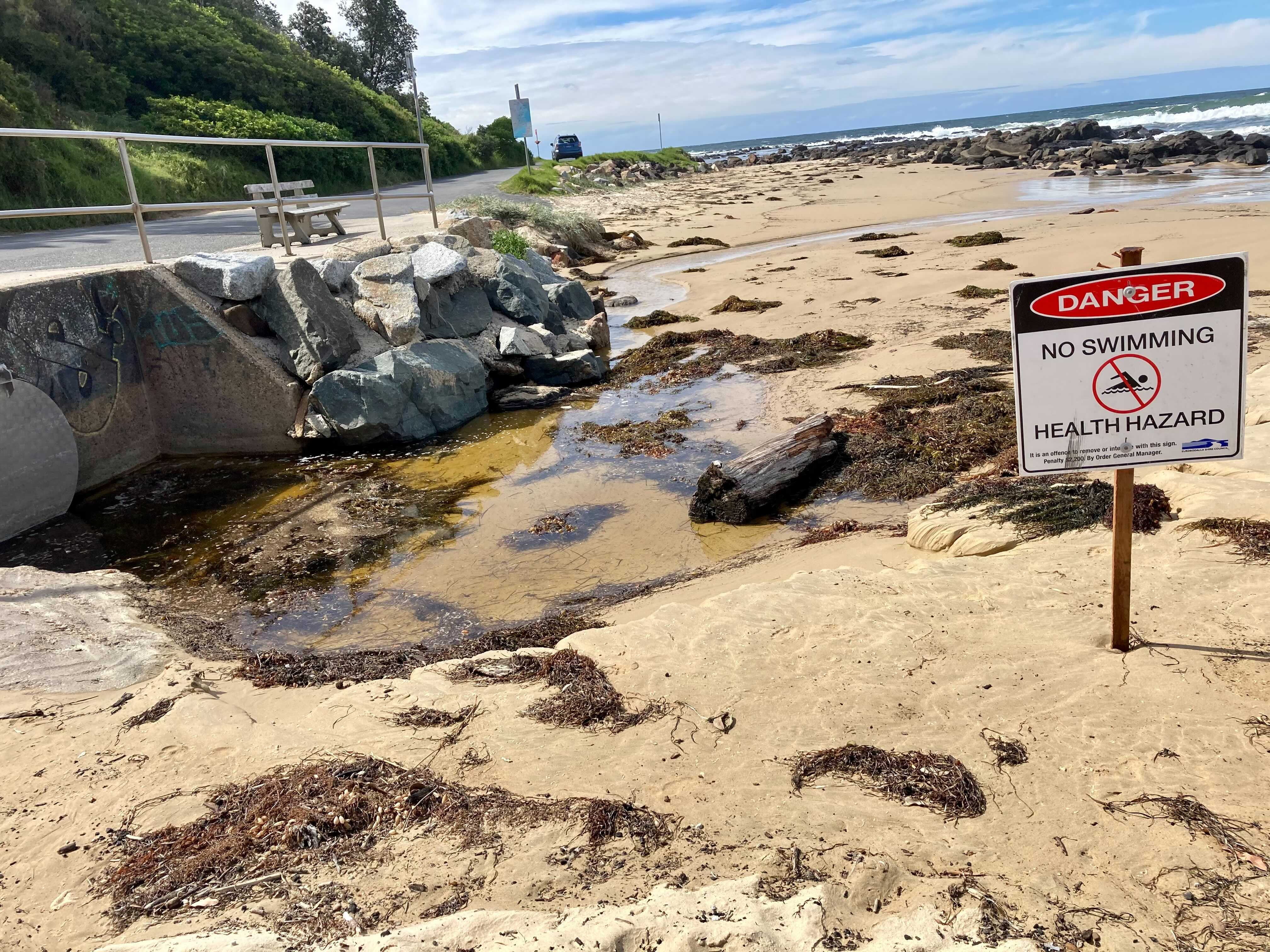 South Broulee Beach closed after sewage spill