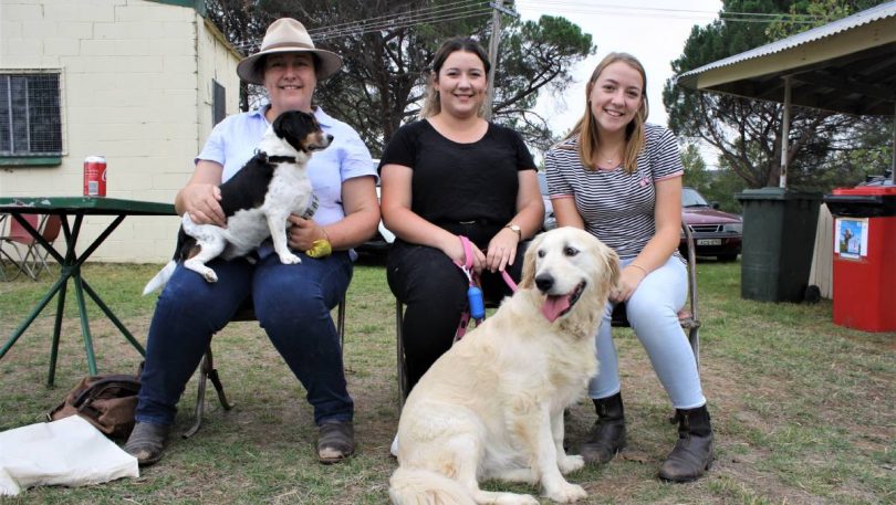 Mandy, Ellie and Gemma Dickens at Yass Show with their dogs, Saffy and Tess.