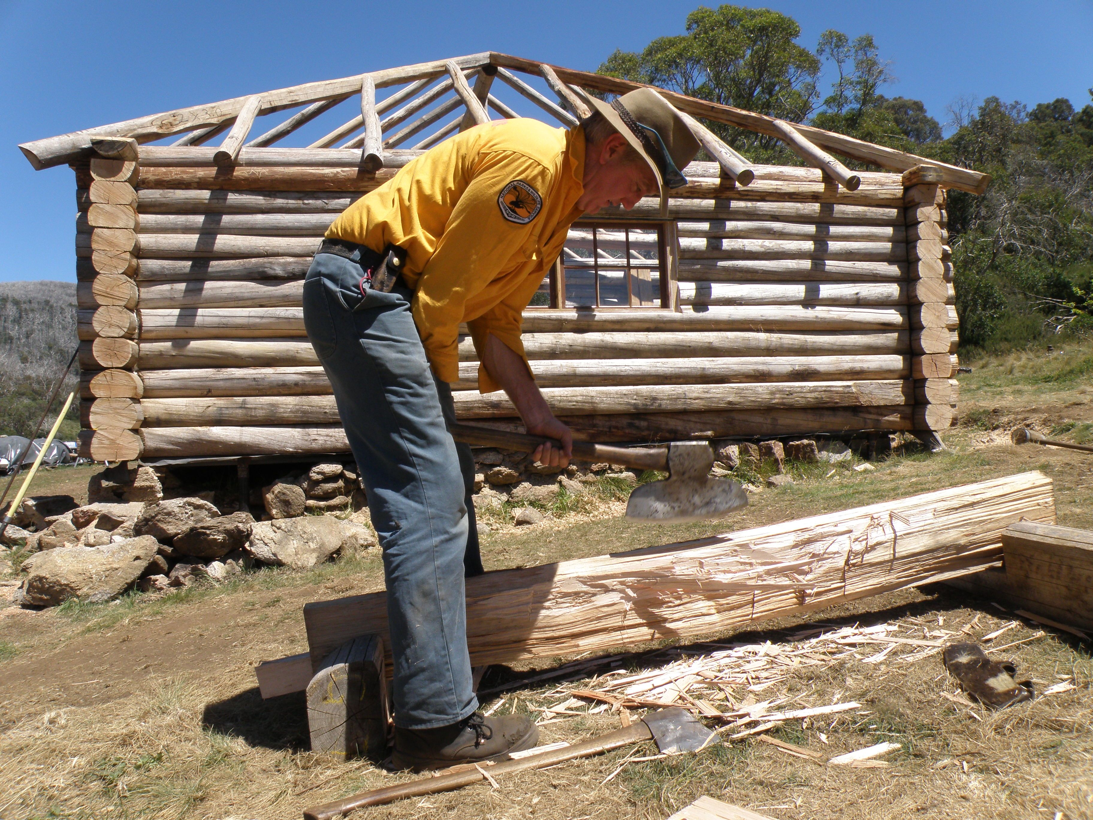 Historic Kosciuszko huts to be faithfully rebuilt after Black Summer bushfire damage