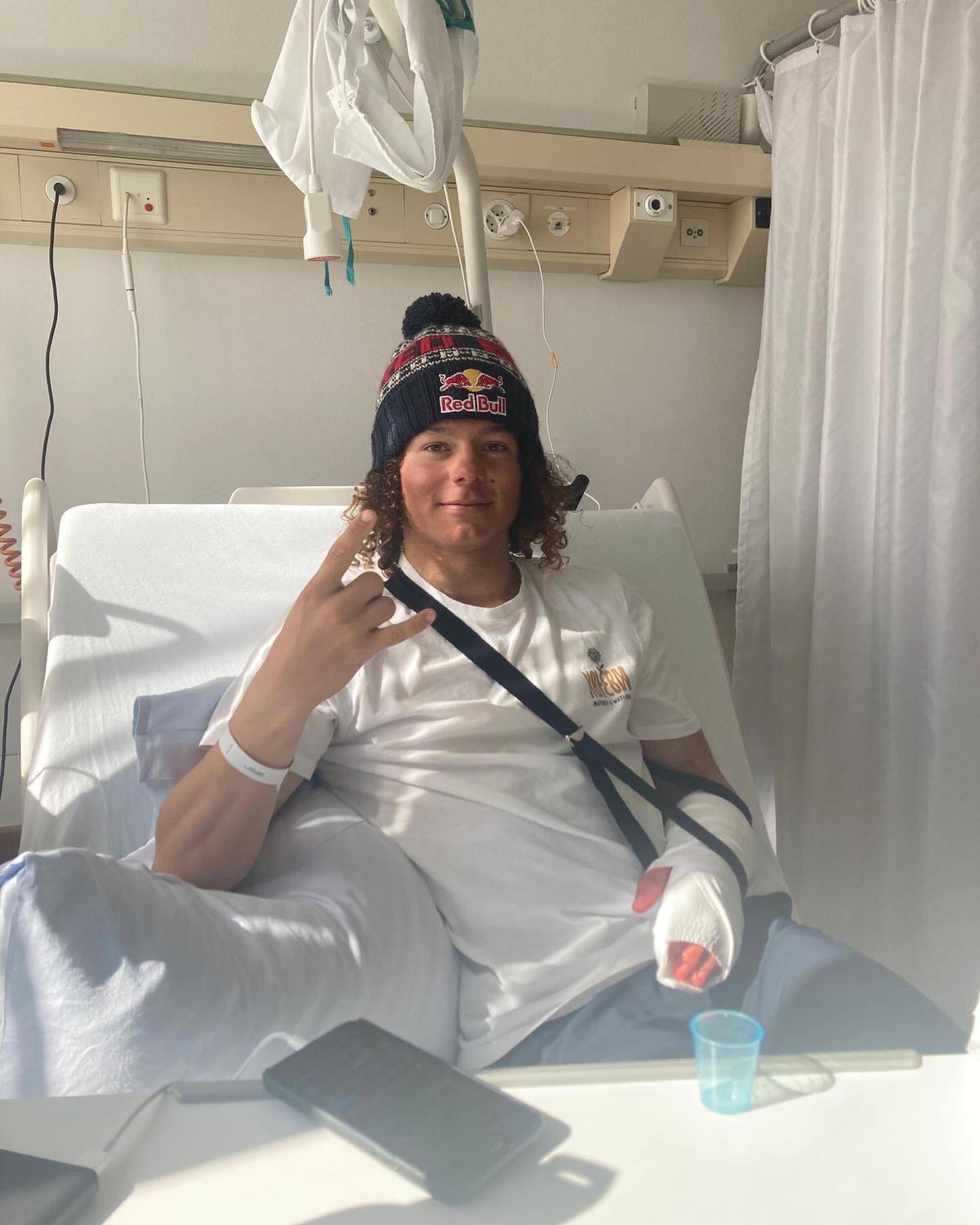 Dalmeny snowboarding ace Valentino Guseli breaks wrist in scary fall in Switzerland