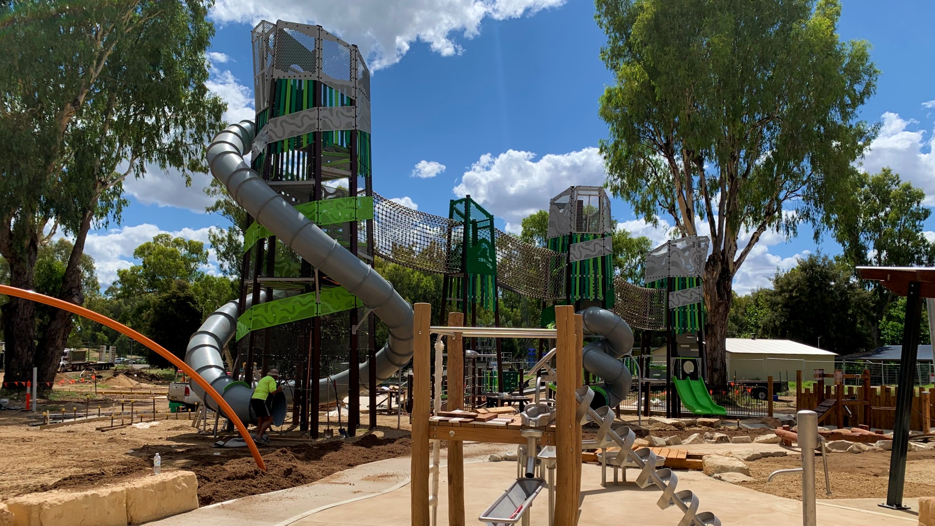 Wagga's 'regionally significant' Riverside playground nearing completion