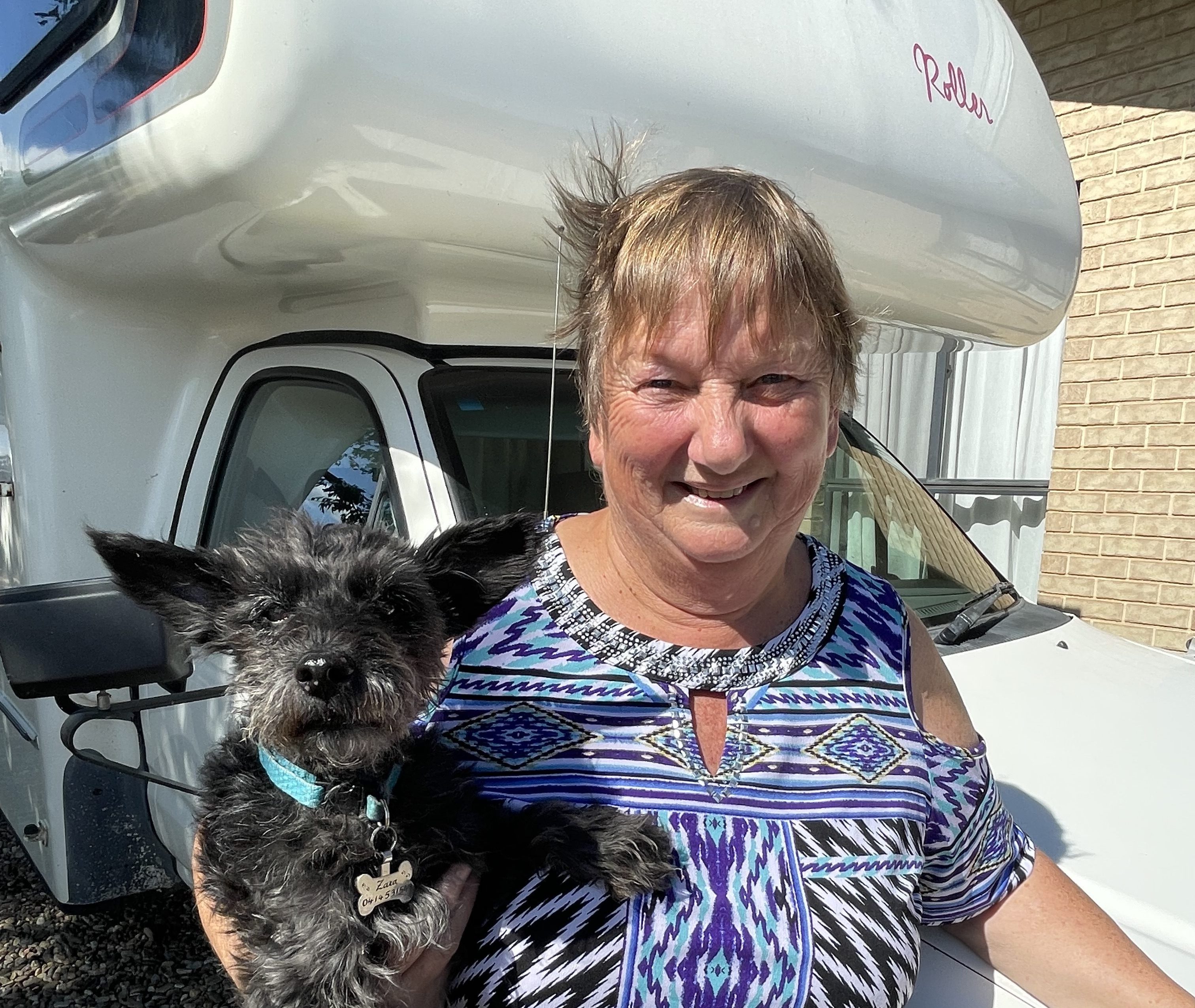 Her motorhome, her doggo and the open road - Leone goes where adventure takes her
