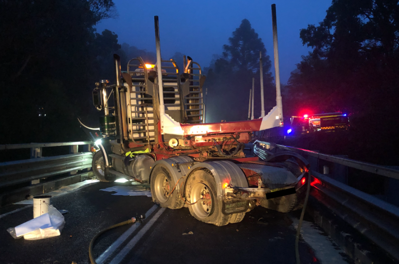 A logging truck jack-knifed on Brogo Bridge early Tuesday (26 April) morning.