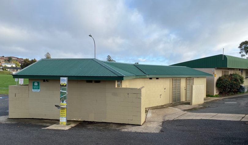 The current toilet block at the Steve Mauger netball courts in Karabar