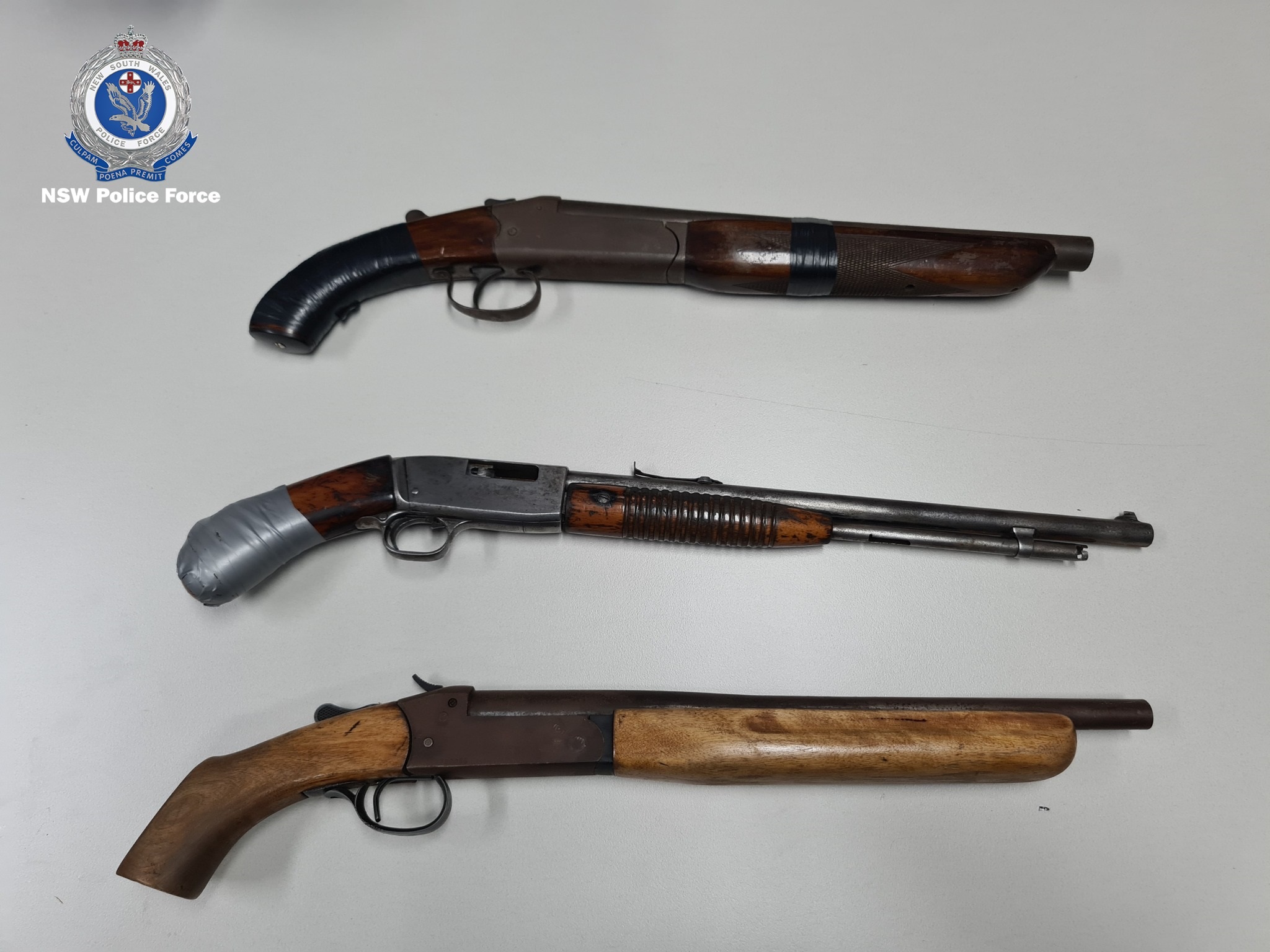 Multiple weapons found during highway vehicle stop