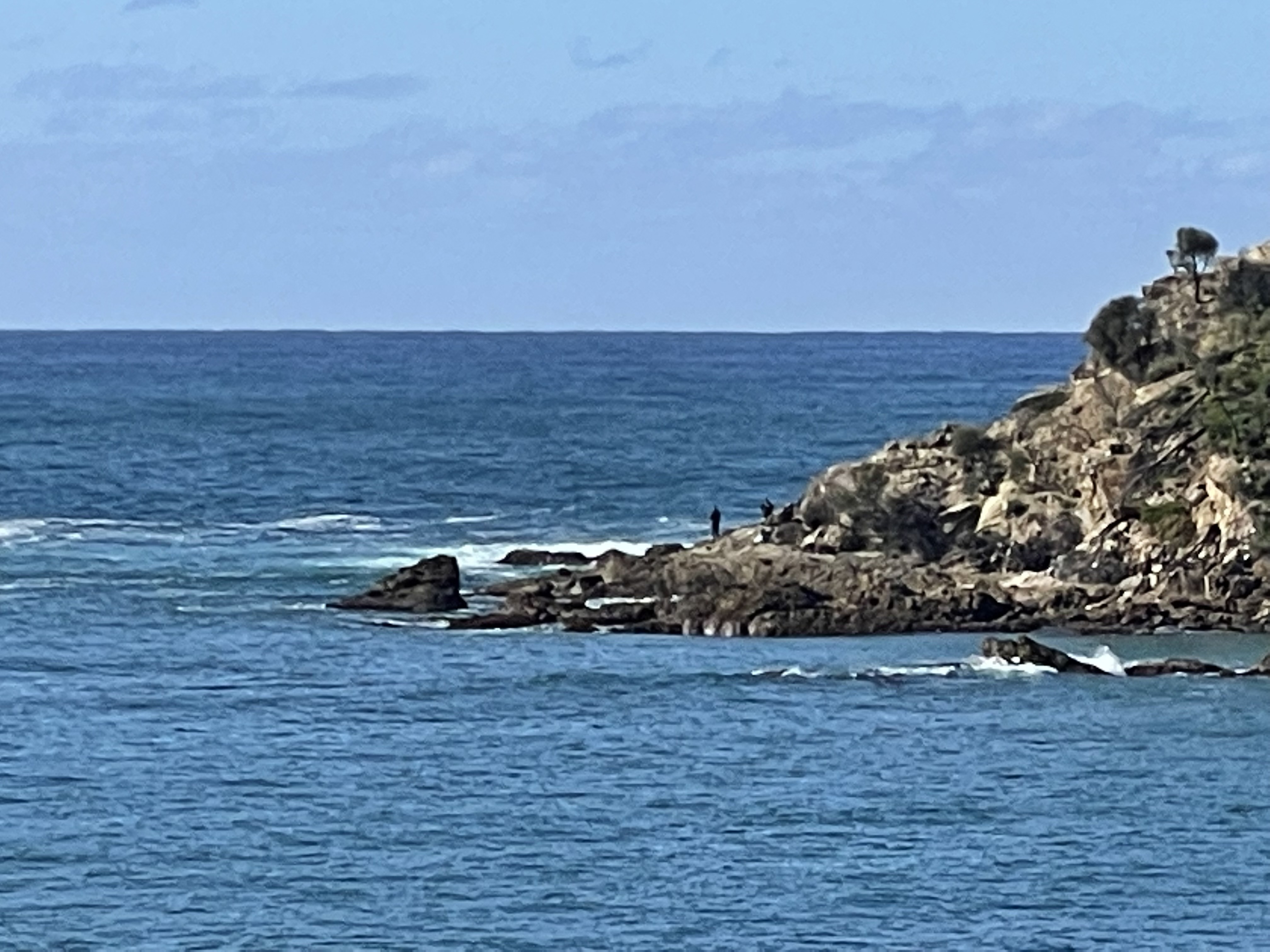Fishers back on the rocks after near-drowning at Malua Bay