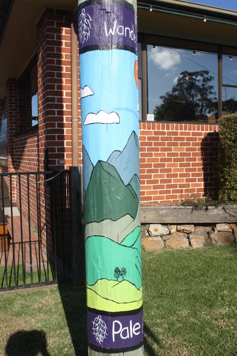 pole painting