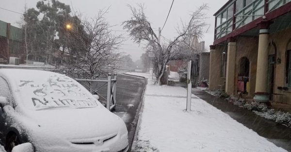 'Super cold blast' delivers last touch of winter to southern NSW