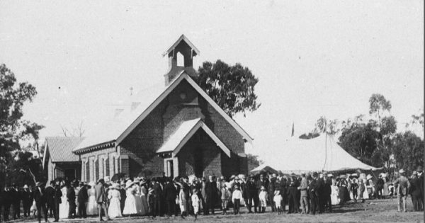 Stockinbingal's community steps up to save historic church