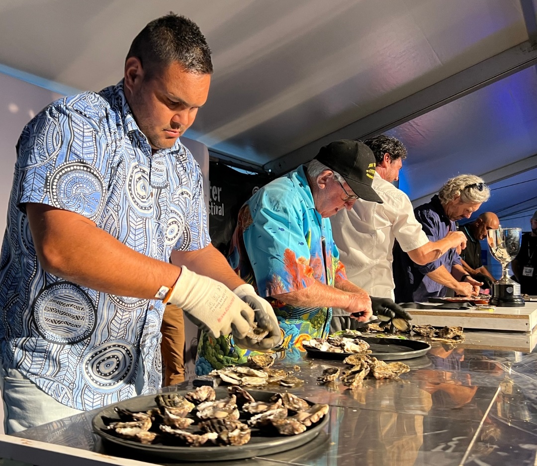 Oyster shucker winner