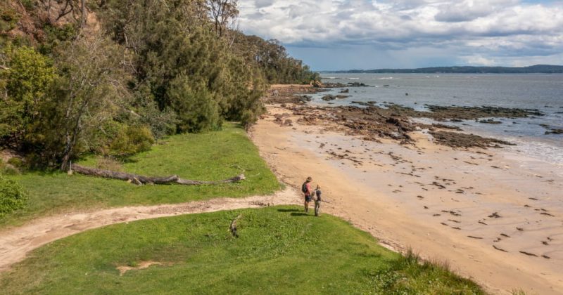 Community calls for direct access to Maloneys Beach 'all the way to the sand'