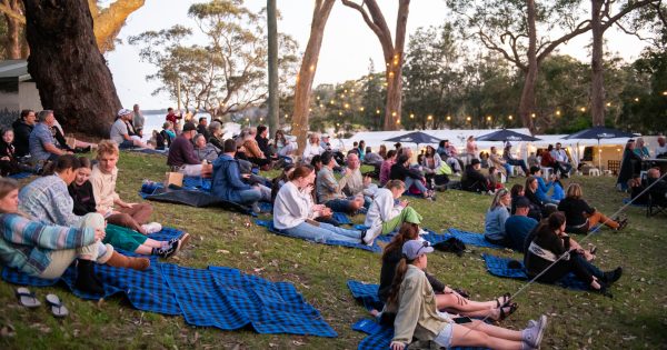 'Eat, drink, dance, repeat' at epic food and wine fest on the shores of Jervis Bay
