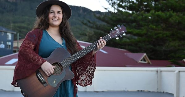 National Folk Festival strikes a chord with youths and children