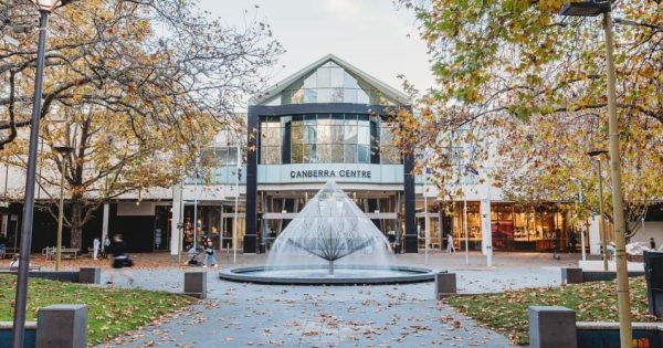 Goulburn teen accused of threatening security staff with Bowie knife at Canberra Centre