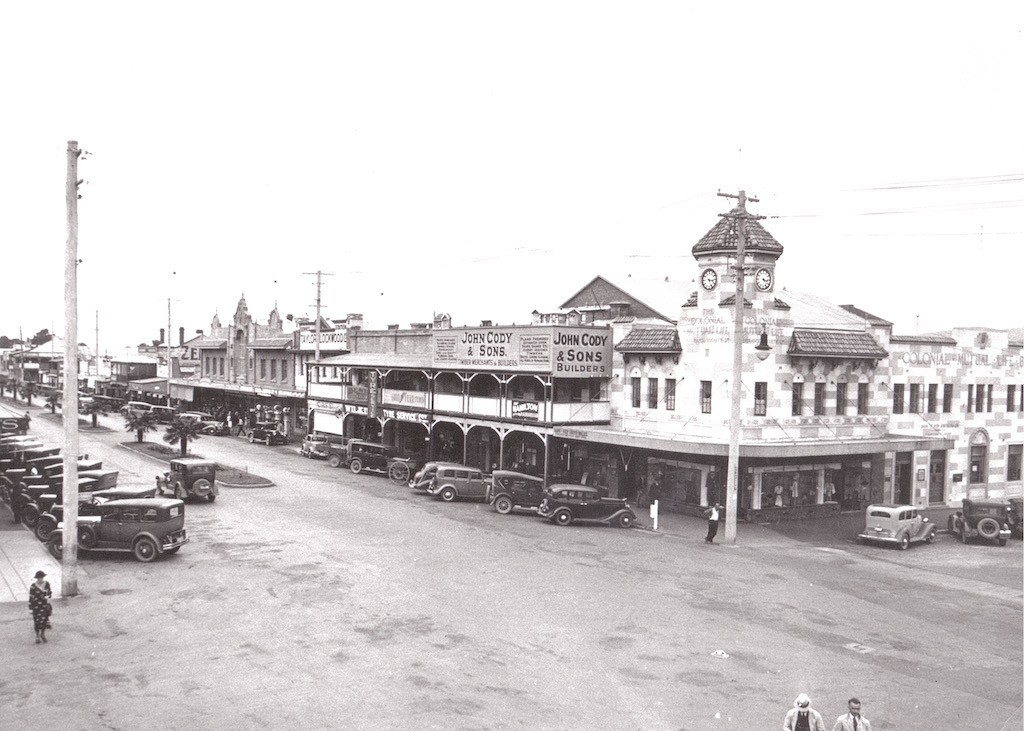 John Cody and Sons were prominent in Auburn Street, Goulburn in the 1930s. 