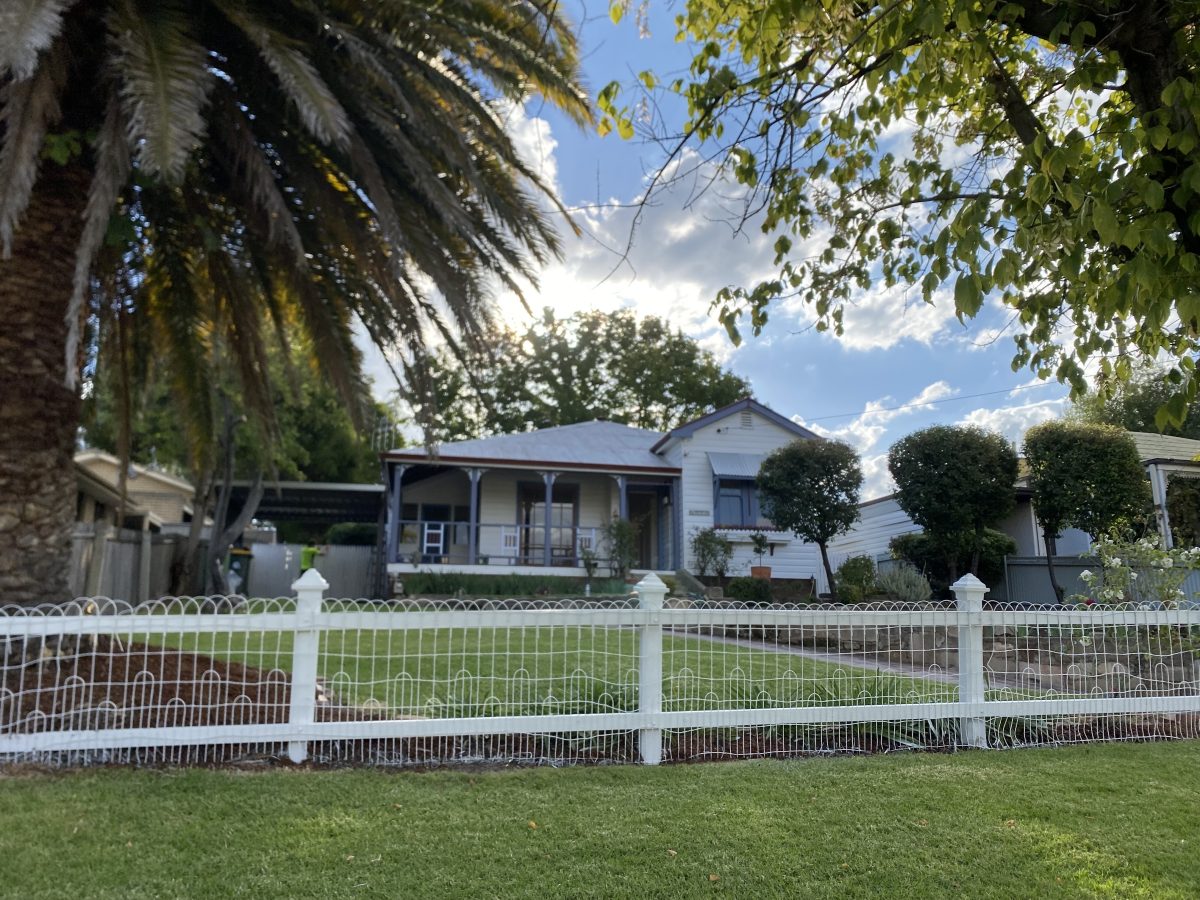 Ellamatta cottage in Queanbeyan