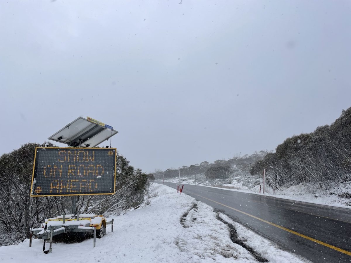 The road to the Snowy Mountains is often covered with snow and ice.