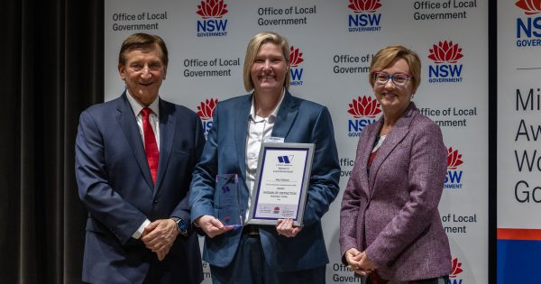 Upper Lachlan CEO splashes in, yet again, for her community