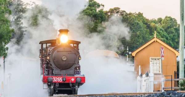 Full steam ahead! Historic steam engine to make trip home to South Coast for one weekend