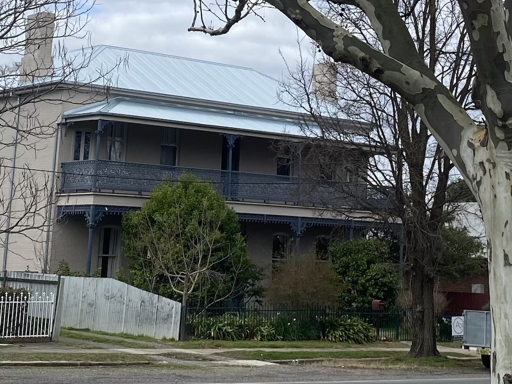 Lynburn with its new roof and freshly painted exterior. A new fence is in the pipeline, more in keeping with the beautiful home. 