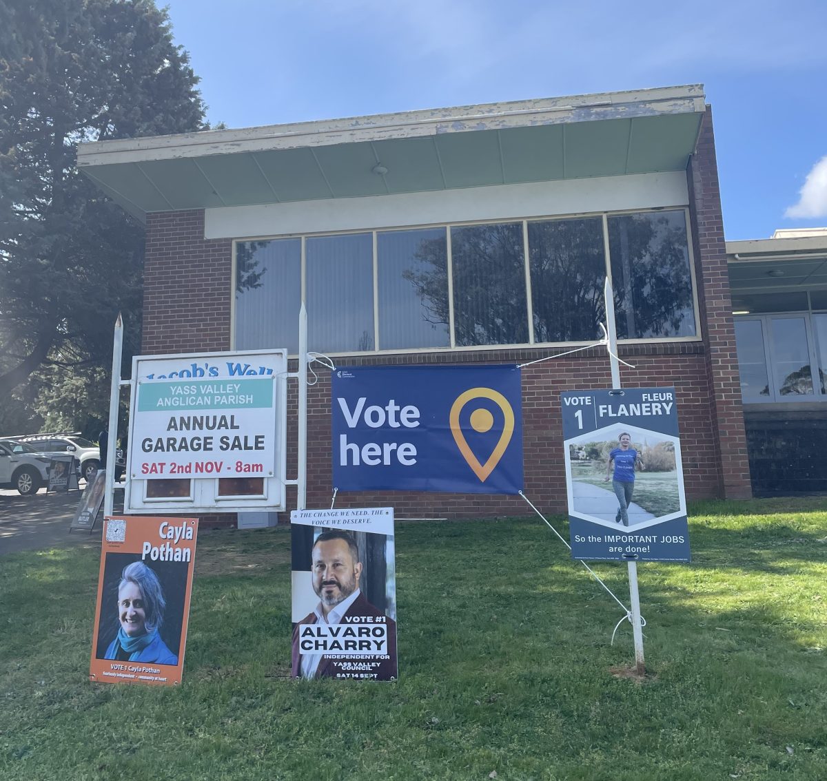 How to vote posters outside the Yass Anglican Church on local government voting day 2024.