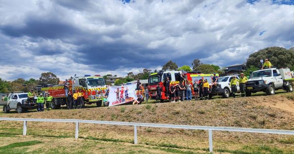 Women on the frontlines as southern NSW fire camps spark confidence and careers