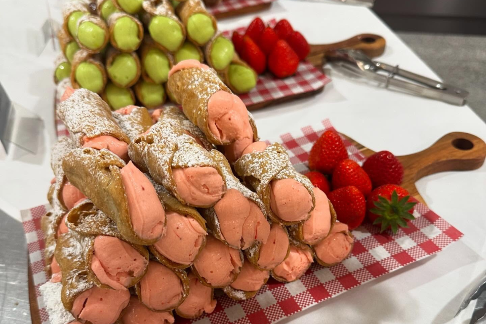 Papa Joe's make traditional Italian Cannoli.